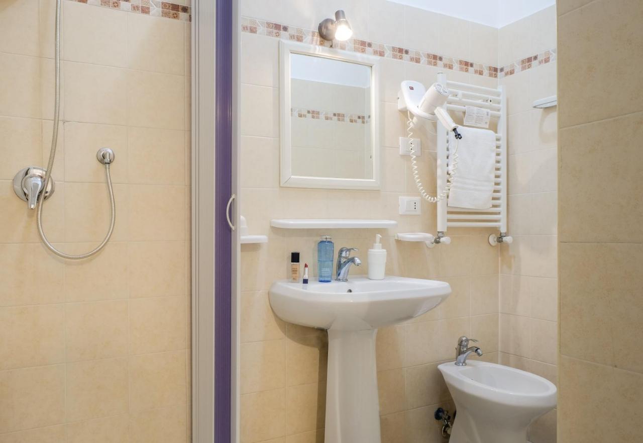 Re Monti Bed & Breakfast Рим Екстериор снимка