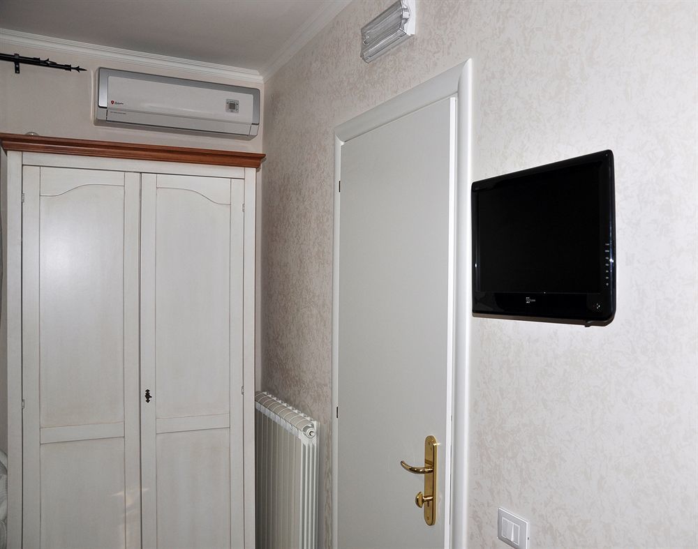 Re Monti Bed & Breakfast Рим Екстериор снимка