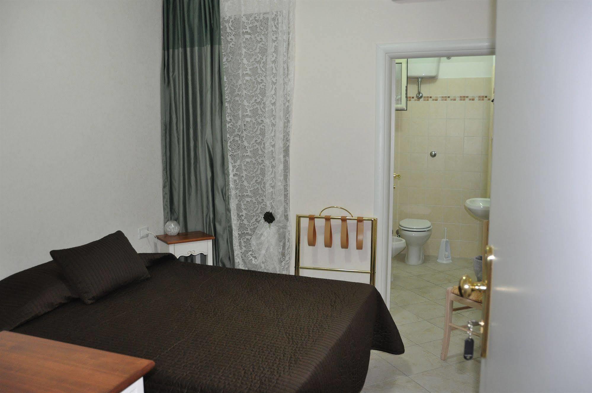 Re Monti Bed & Breakfast Рим Екстериор снимка