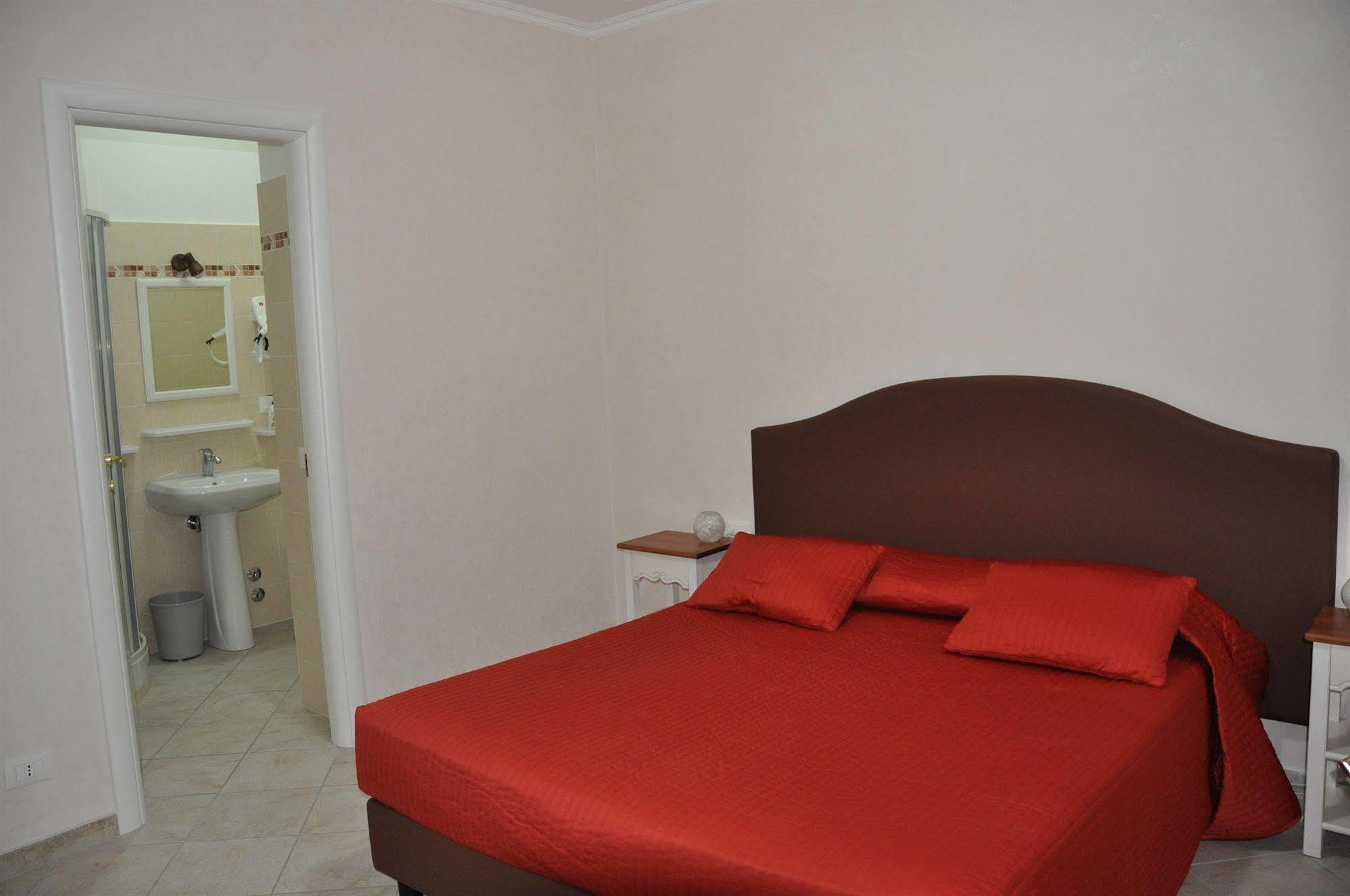 Re Monti Bed & Breakfast Рим Екстериор снимка